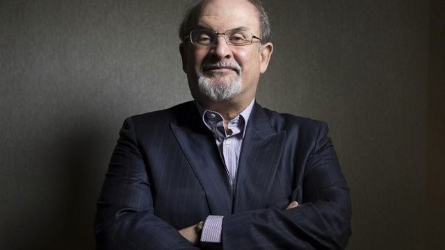 Salman Rushdie miał doczekać się gry o swoim życiu, trudno jednak podejrzewać, by był z tego powodu zadowolony. - 2016-03-06