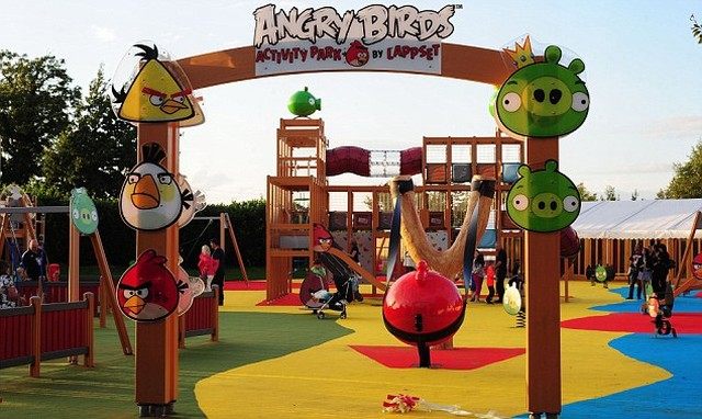 Jedną z najświeższych form promowania Angry Birds są „parki aktywności”. Jak dotąd obiekty takie powstały m.in. w Finlandii, Chinach i Hiszpanii. - 2014-10-30
