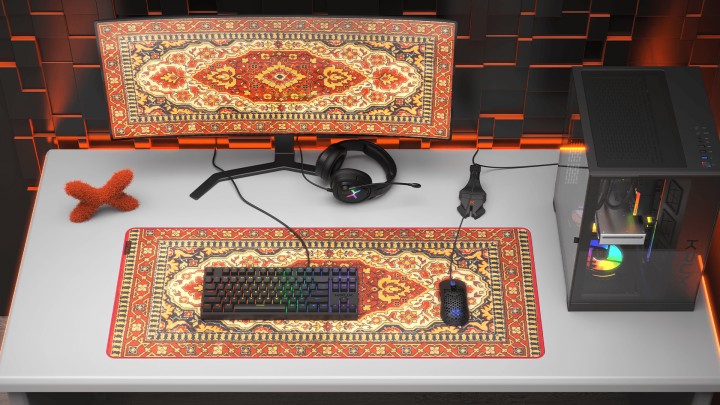 Źródło: Krux; materiały promocyjne - Podkładka na biurko a la perski dywan. Dzięki niej każdy zostanie wnukiem koleżanki twojej babci - wiadomość - 2024-04-10