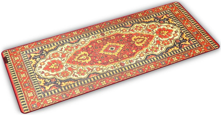Źródło: Krux; materiały promocyjne - Podkładka na biurko a la perski dywan. Dzięki niej każdy zostanie wnukiem koleżanki twojej babci - wiadomość - 2024-04-10