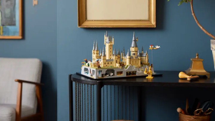 Zestaw LEGO Zamek Hogwart w takiej cenie, że fanom Pottera opadnie szczęka - ilustracja #1