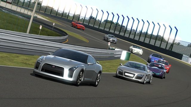 Gran Turismo 5 okazało się spektakularnym finansowym sukcesem. - Gran Turismo 6 sprzedało się w 2,37 miliona egzemplarzy; seria znalazła już ponad 72 miliony nabywców - wiadomość - 2015-09-03
