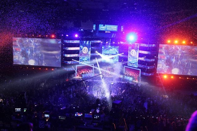Finały rozgrywek Intel Extreme Masters oraz ELS One przyciągnęły tłumy widzów. - IEM 2015 w Katowicach zakończony - poznaliśmy ostateczne rozstrzygnięcia - wiadomość - 2015-03-16