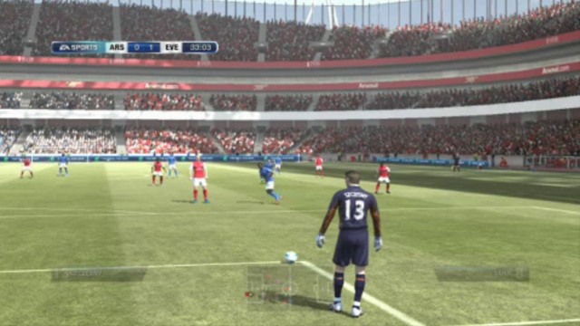 FIFA 12 Wznawianie gry – Krótkie wznowienie podaniem