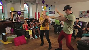 Just Dance 4 Kinect trailer