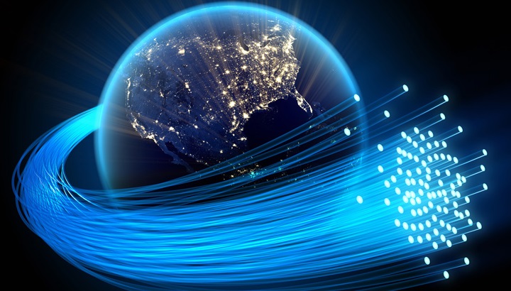 Coraz więcej Polaków znajduje się w zasięgu światłowodów. - Internet światłowód - ranking i porównanie ofert. Maj 2025 - dokument - 2025-05-08