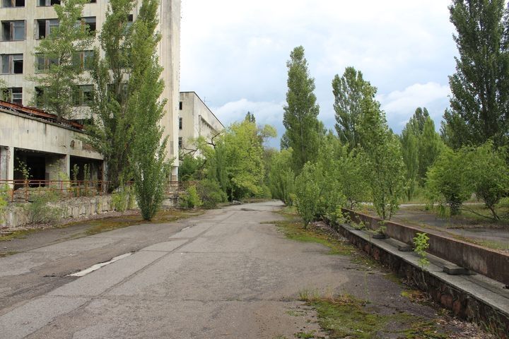 „50,000 people used to live here, now it's a ghost Town” – przed ewakuacją Prypeć była sporym miasteczkiem, w którym faktycznie mieszkało około 50 tysięcy osób. Warto dodać, że poziom życia był tu bardzo wysoki, jak na standardy ZSRR. - 2019-06-05