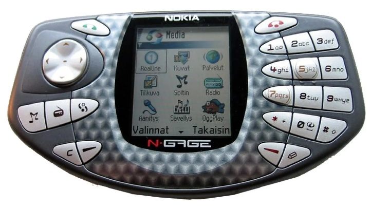 Nokia N-Gage z miejsca stała się telefonem, który każdy chciał mieć - 13 najdziwniejszych telefonów komórkowych w historii - dokument - 2021-08-27