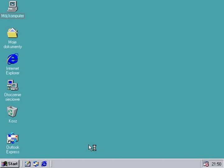 Ależ to było paskudne. Z drugiej jednak strony surowość interfejsu pozytywnie wpływała na jego przejrzystość. Źródło: YouTube/Jan Banasiak - Najlepszy Windows? Wspominamy, jak zmieniał się system Microsoftu - dokument - 2021-10-12