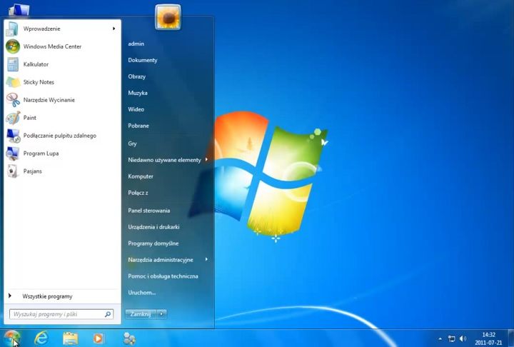 Siódemka to kawał przemyślanego i dopracowanego kodu. Źródło: YouTube/Tech.IT Mobile - Najlepszy Windows? Wspominamy, jak zmieniał się system Microsoftu - dokument - 2021-10-12