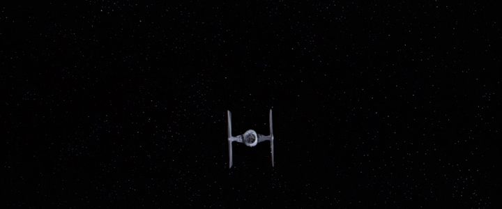 Pamiętacie to? W tamtych czasach absurdem było to, że statki kosmiczne hałasują w próżni. - 10 największych absurdów trylogii Star Wars Disneya - dokument - 2021-07-13