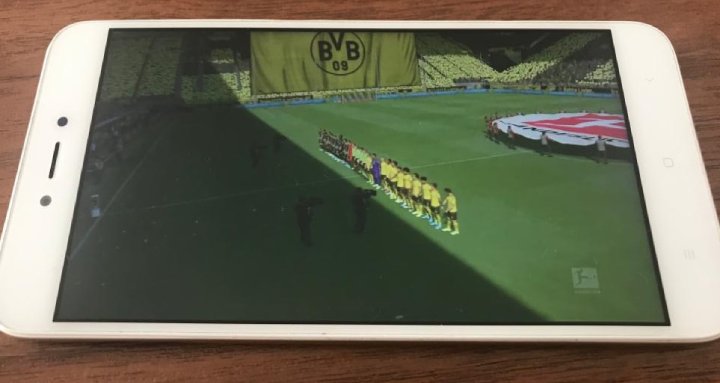 Szybki meczyk na kibelku? Teraz to możliwe. - Red Dead Redemption 2 na smartfonie – jak działa Remote Play z PS4 - dokument - 2019-10-18