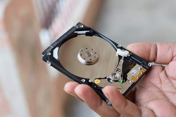Czy mały dysk to duży problem? Odpowiadamy na to w dalszej części artykułu. Źródło: Pixabay - Dlaczego gry zajmują dziś często ponad 100 GB na dysku? - dokument - 2023-10-03