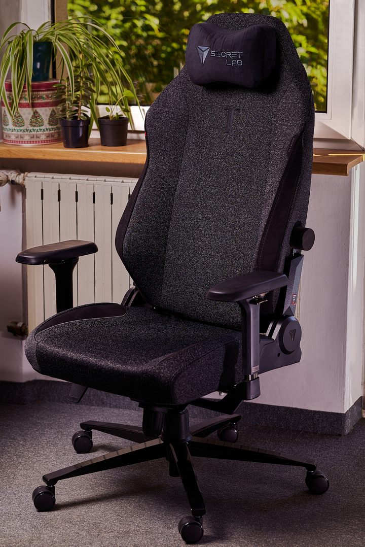 Fot. Karol Ryka - Jak wybrać odpowiedni fotel gamingowy? - dokument - 2022-09-14