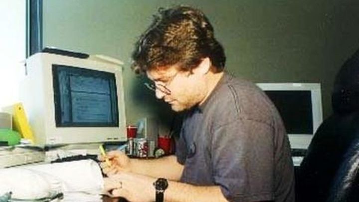 Dacie wiarę, że Gabe Newell kiedyś tak wyglądał? I że jego pasją było dłubanie przy grach? - Obcy, Metallica i Gabe Newell – 7 rzeczy, których nie wiesz o Doomie - dokument - 2020-02-28