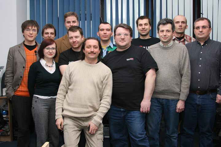 Sześć osób z tego zdjęcia wciąż pracuje w GOL-u, a minęło już 11 lat. - GRYOnline.pl ma już 20 lat - oto nasza historia - dokument - 2021-01-01