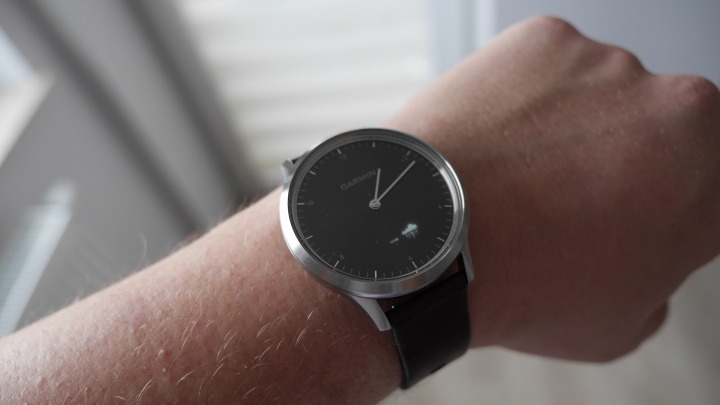 Na pierwszy rzut oka wiele modeli smartwatchy wygląda jak zwykłe zegarki. - 2019-02-22