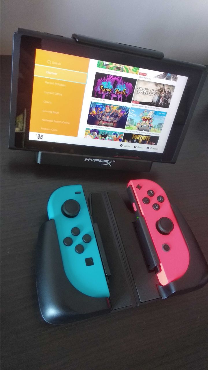 Dzięki specjalnemu uchwytowi znacznie zmalała pokusa zakupu osobnego pro-controllera do Nintendo Switch. - Najlepsze akcesoria do PS4, Xbox One i Nintendo Switch | TOP 10 - dokument - 2020-04-04