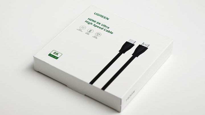 Kable nie zawsze muszą być jednoznacznie oznaczone. Fot. Unsplash - Czym podpiąć monitor do PC, żeby uniknąć problemów - dokument - 2022-05-16