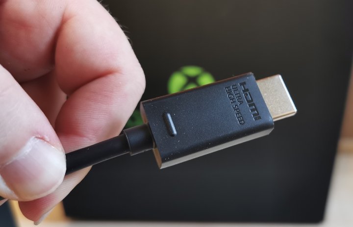 Dzięki zastosowaniu HDMI 2.1 teoretycznie będziemy mogli zagrać w 8K i 120 FPS – teoretycznie... - Recenzja Xbox Series X - Microsoft odrobił lekcje - dokument - 2022-03-28