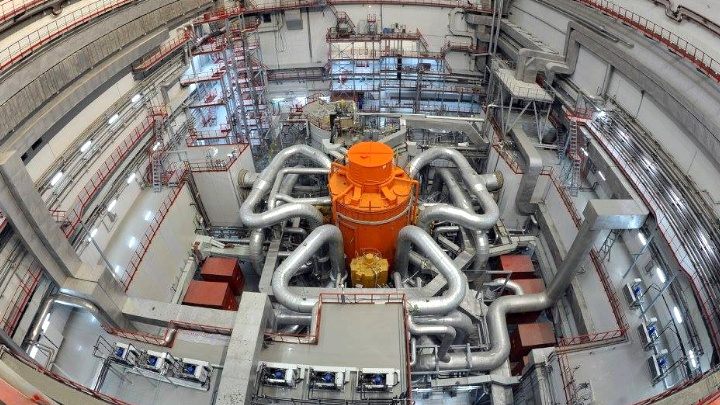 Reaktor moderowany ciekłym sodem BN-800. Źródło: Rosatom - 5 sposobów na produkcję energii, które mogą być naszą przyszłością - dokument - 2022-01-31