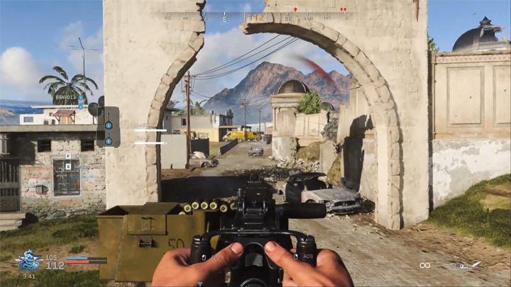 Kiedy wsiądziemy do bojowego pojazdu piechoty, którym kieruje drugi gracz, kiedy zaczniemy strzelać do przeciwnika tak odległego, że zdołał nam uciec sprzed lufy – nowy CoD od BF-a zdaje się różnić jedynie interfejsem ekranu. - Call of Duty: Modern Warfare to Battlefield, na którego czekają gracze - dokument - 2019-08-12