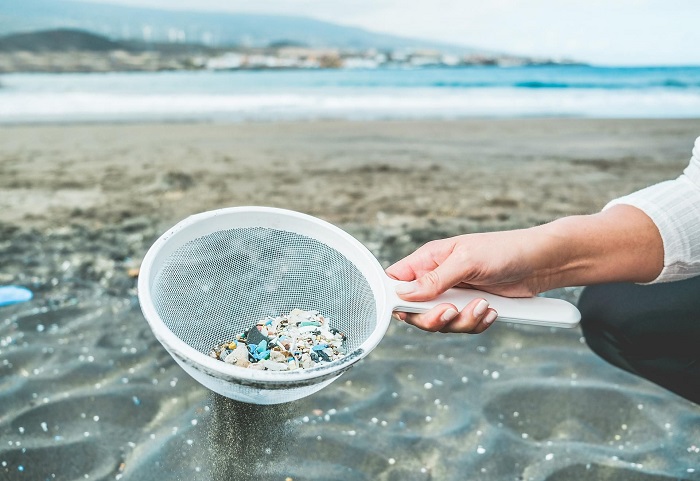 Niektóre kraje wydały już zakaz importu i sprzedaży kosmetyków zawierających mikroplastik. Źródło: EXPO 2029 - Czemu mikroplastik to także Twój problem - dokument - 2021-12-27