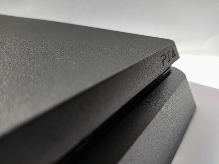 Konsola bez odpowiedniego telewizora na niewiele się zda – na kolejnych stronach dowiesz się, jaki wybrać. - Jaki telewizor do PS4 i Xbox One? Najlepsze modele w 2021 roku - dokument - 2021-03-15