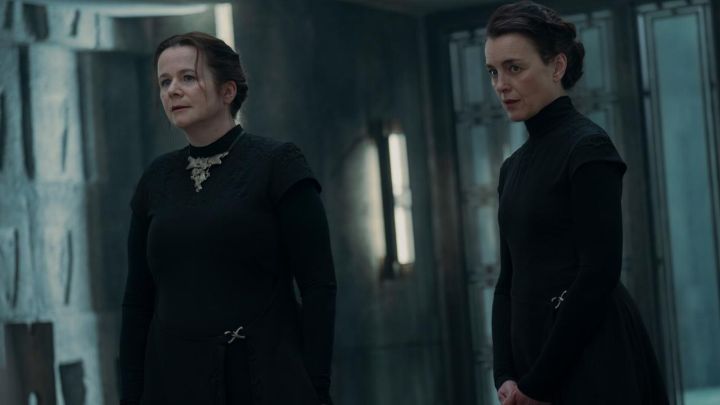 Diuna: Proroctwo, Alison Schapker, HBO, 2024 - Diuna: Proroctwo próbuje stać się nową Grą o tron, ale oferuje głównie nijakość i męczący patos - dokument - 2024-12-17