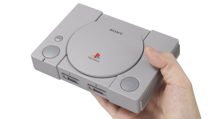 Sony kazało sobie słono płacić za wspomnienia o PSX, przez co konsolka nie podbiła rynku. - PS4 czy Xbox One? Czy wciąż warto kupić w 2022 roku - dokument - 2022-10-19