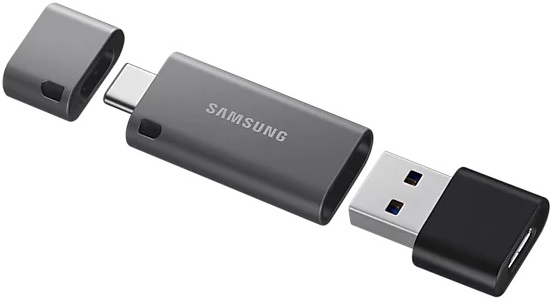 Szybkie transfery na USB 3.0 da się uzyskać tylko po odpowiednim nałożeniu przejściówki. Pomimo tego, że USB-C jest obustronne, należy zastosować się do oznaczeń na obudowie. Źródło: Samsung