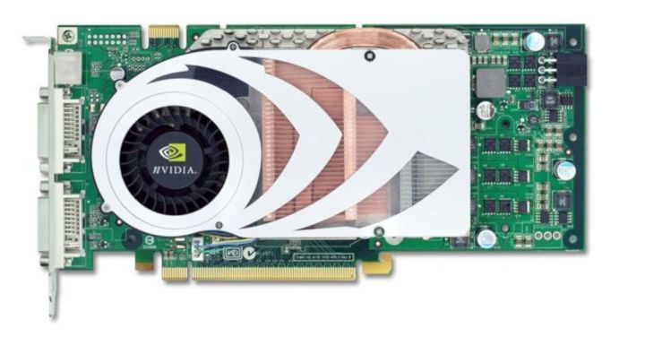 GeForce 7800 GTX z układem o nazwie kodowej G70, zegarem taktowanym szybkością 430 MHz oraz z 256 MB pamięcią wideo typu GDDR3 jest ostatnim modelem z najwyższej półki wyposażonym w jednoslotowy układ chłodzenia. - 2018-10-24