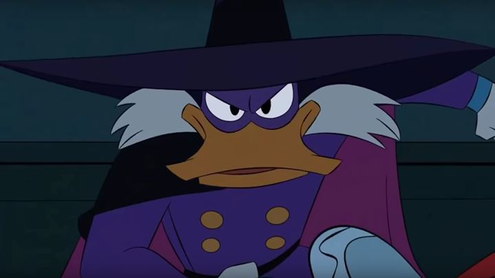 Darkwing Duck w wersji z Ducktales 2017, showrunner: Frank Angones i Matt Youngberg, Disney XD 2017 - Najlepsze (lecz wciąż dziwne) podróby Batmana - dokument - 2022-11-16