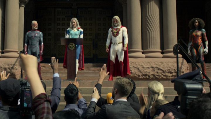 Bo superbohaterowie też muszą dbać o dobry PR. - Dziedzictwo Jowisza zawalczyło o swój styl, ale nie obyło się bez ofiar - dokument - 2021-05-11