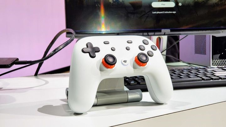 Czemu w ogóle wspominamy tu o Google Stadia? Bo pad łączący się z siecią WiFi w celu zmniejszenia input laga może być w przyszłości stosowany m.in. w konsolach. - Pad do PS5 i Xbox Series X – nowa generacja coś zmieni? - dokument - 2020-02-05