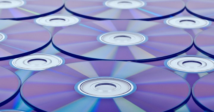 Standard Blu-ray wykorzystuje technologię, w której Polska była pionierem. Źródło: Domena publiczna - 10 polskich wynalazków, które miały odnieść sukces - dokument - 2021-12-29