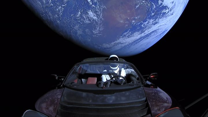 Elon Musk wraca do domu. - Ci gracze mają miliony na kontach - najlepiej zarabiający fani gier - dokument - 2021-10-25