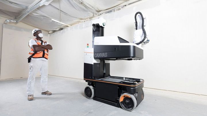 Robot malujący startupu Canvas. Źródło: Canvas - 5 zawodów, w których ludzie mogą niedługo zostać zastąpieni przez roboty - dokument - 2021-09-03