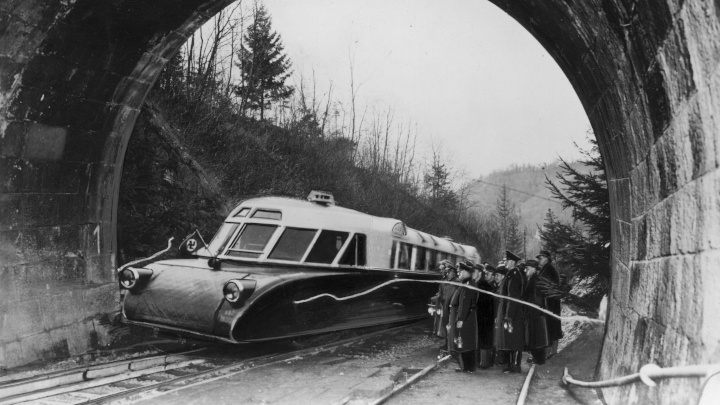 Wyretuszowane zdjęcie z 1940 roku – „luxtorpeda” w rękach Niemców. Źródło: Narodowe Archiwum Cyfrowe - Luxtorpeda - czy polski superpociąg był super i czy był polski? - dokument - 2022-03-18