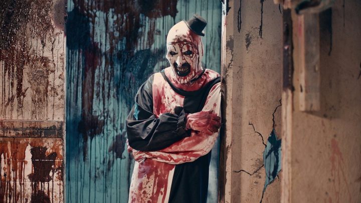 Terrifier 2: Masakra w święta; reż. Damien Leone; Bloody Disgusting; 2022 - Najbardziej kontrowersyjne horrory - dokument - 2023-09-22