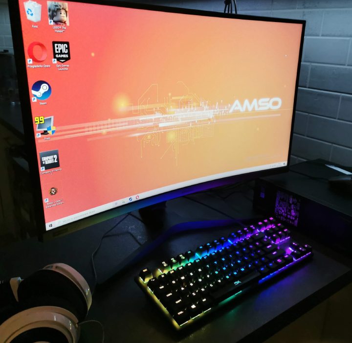 Komputer za 1000 zł przyda się nie tylko w pracy, można dzięki niemu również trochę się zabawić. - Komputer do gier za 1000 zł – jakie gry na nim pójdą - dokument - 2020-04-29