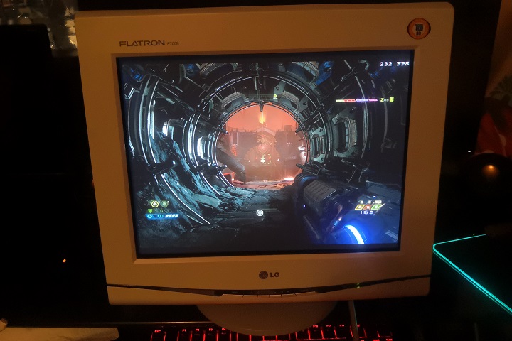 Musicie mi uwierzyć na słowo, że w rzeczywistości wszystkie gry wyglądają ZNACZNIE lepiej niż na zdjęciach. - W czym ekrany CRT są lepsze od płaskich następców? - dokument - 2021-08-20