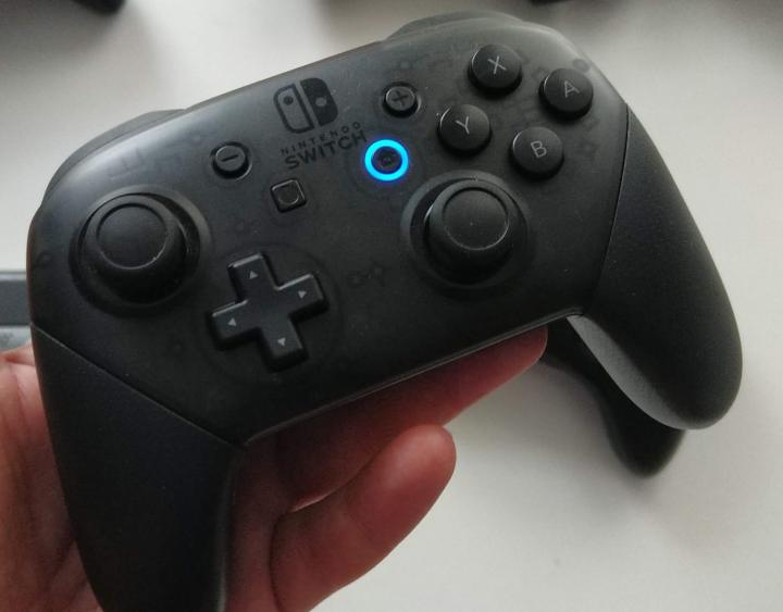 Jeżeli masz w domu Nintendo Switcha i Pro Controller, nie musisz już szukać pada do swojego PC. - Najlepszy pad do PC - dokument - 2021-01-20