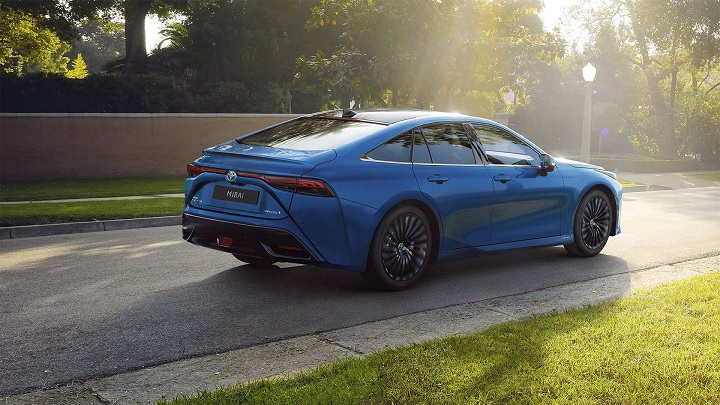 Toyota Mirai drugiej generacji pokazuje, że wodór ma jakąś przyszłość. - Czy androidy śnią o elektrycznych samochodach? - dokument - 2021-12-31