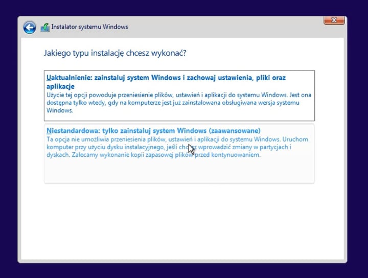 Wybieramy typ instalacji Niestandardowa. - Jak zainstalować Windows 10 i Windows 11 z pendrive USB - dokument - 2022-07-29
