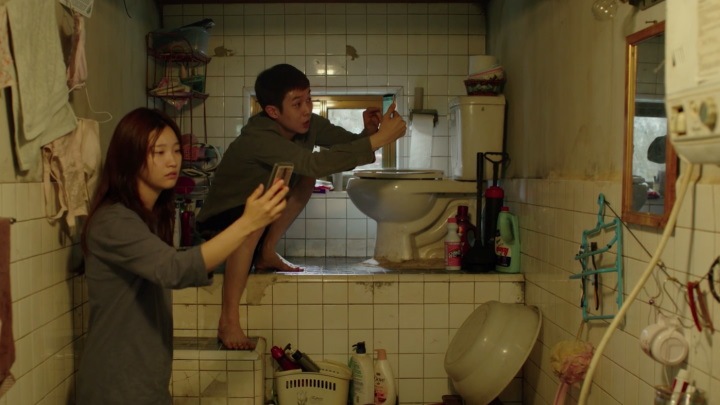 Parasite, 2019, Bong Joon-ho - Świetne komedie, które przerażają obrazem człowieka - dokument - 2022-11-25