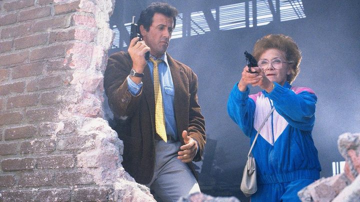 Stój, bo mamuśka strzela, 1992, reż. Roger Spottiswoode, Universal Pictures - Najgorsze filmy świetnych aktorów - dokument - 2023-05-12