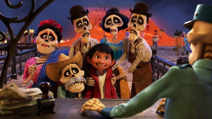 Coco, 2017, reż. Lee Unkrich, Walt Disney Studios - Najlepsze filmy na Halloween, które nie straszą - dokument - 2022-10-27