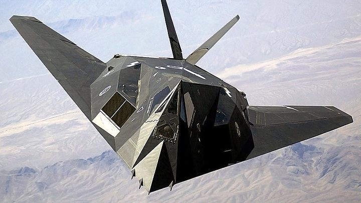 F-117 miały już nie latać, a dalej można zobaczyć je na niebie w okolicach Strefy 51. - 5 rzeczy, które zrobię w Microsoft Flight Simulator 2020 - dokument - 2020-02-06