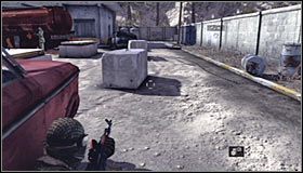 Zwróć uwagę na dziurę w murze, przez którą możesz bezproblemowo przejść #1 - Diwaniya, Irak (1) | Opis przejścia | Tom Clancys Splinter Cell Conviction - Tom Clancys Splinter Cell: Conviction - poradnik do gry